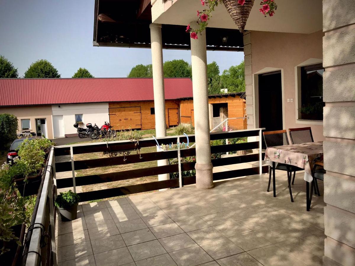 Apartment Gabriela Rakovica Ngoại thất bức ảnh