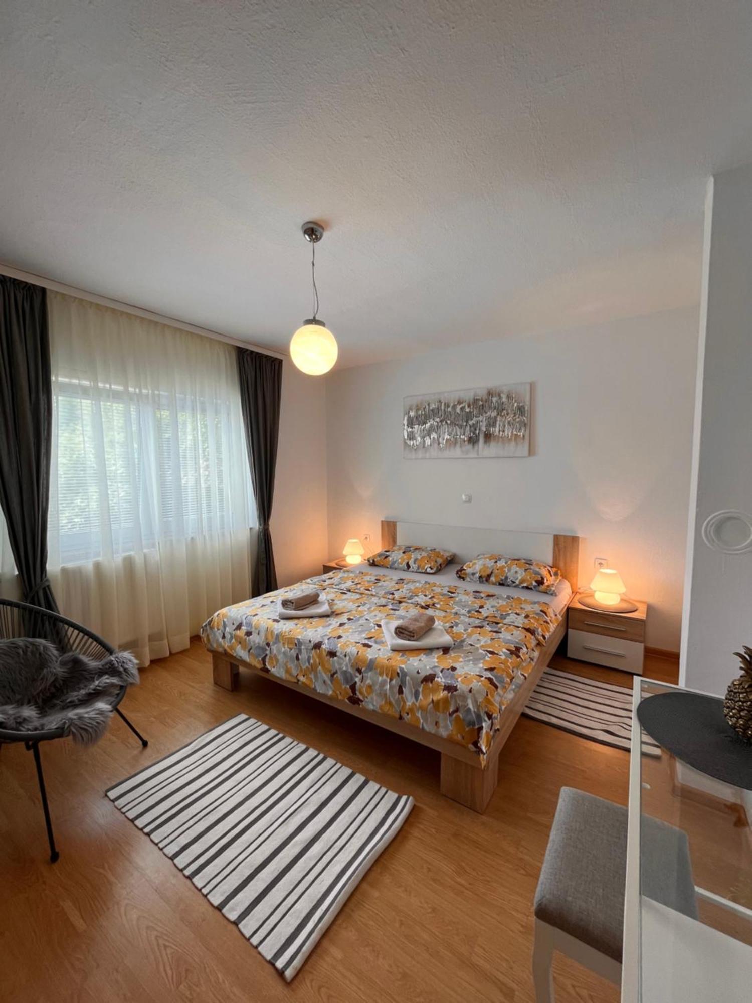 Apartment Gabriela Rakovica Ngoại thất bức ảnh